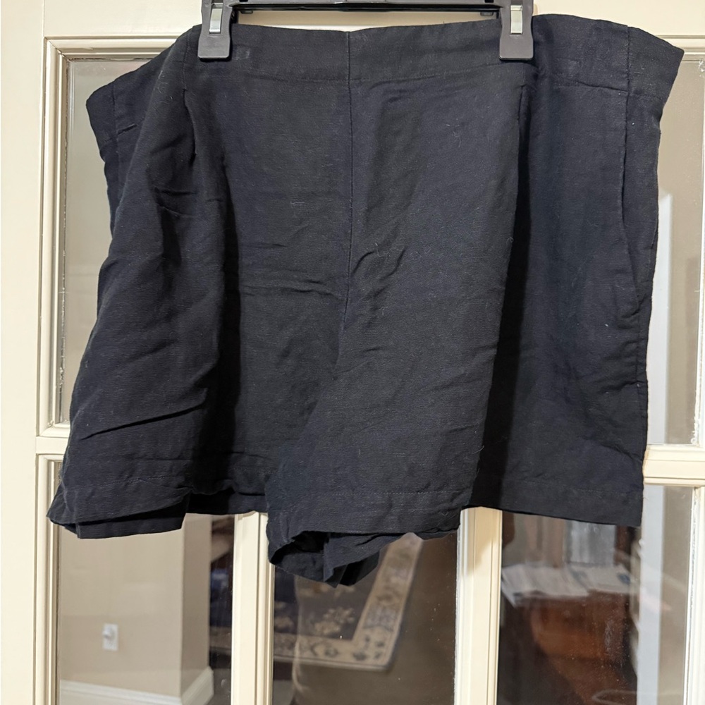Black Linen Shorts